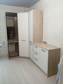 Гостиная угловая с витриной и комодом. Материал ЛДСП EGGER.