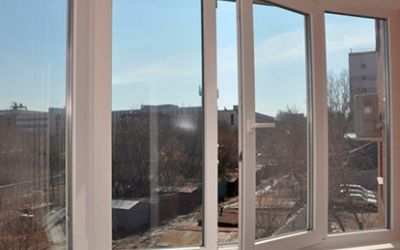 Распашная пластиковая система