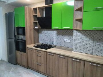 Кухня с фасадами из пластика